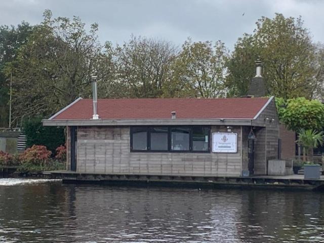 Aangenaam Op De Rijn, Woonboot, Inclusief Prive Sauna Alphen aan den Rijn Exteriér fotografie